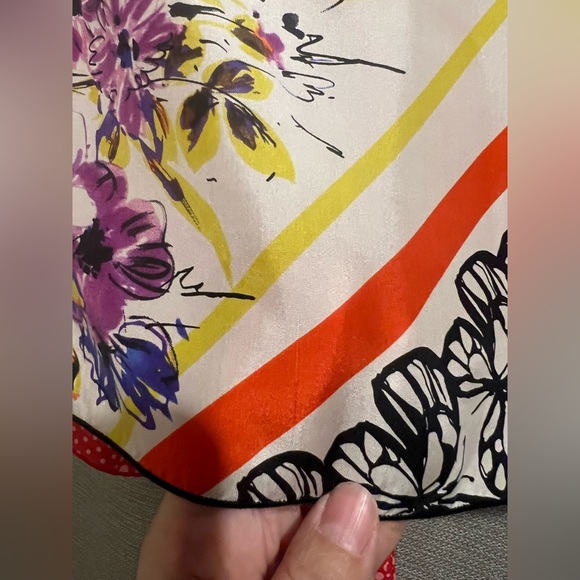 Cabi Floral Butterflie Silk Blouse - Picture 9 of 9